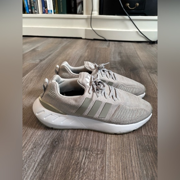 adidas Shoes - Adidas Sneakers size 6.5